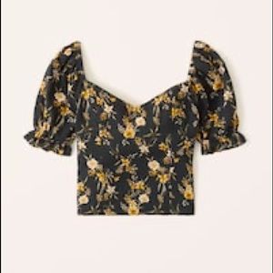 Abercrombie Puff Sleeve Sweetheart Top in Dark Grey Floral